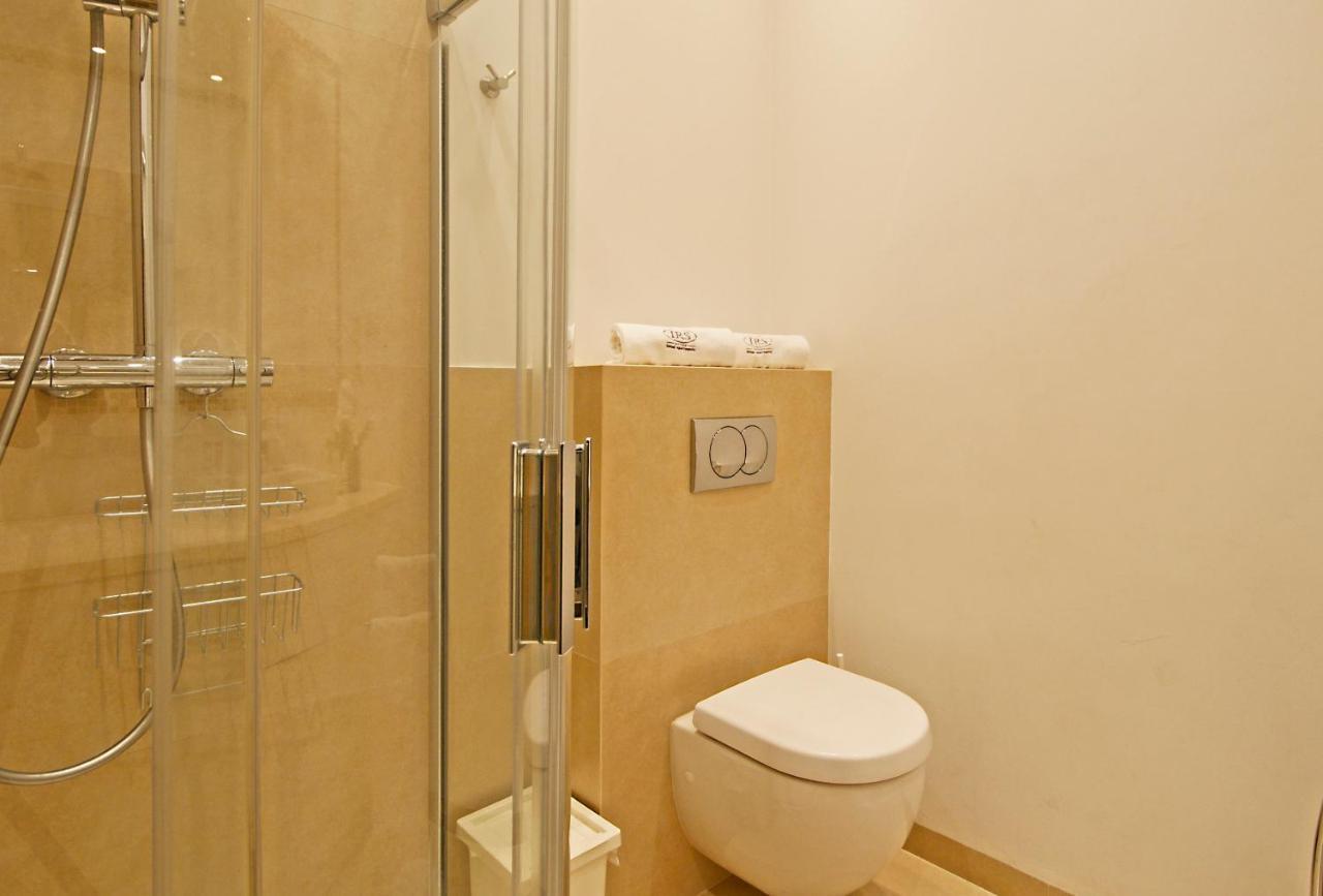 Irs Royal Apartments Apartamenty Irs Kwartal Kamienic Гданьск Экстерьер фото